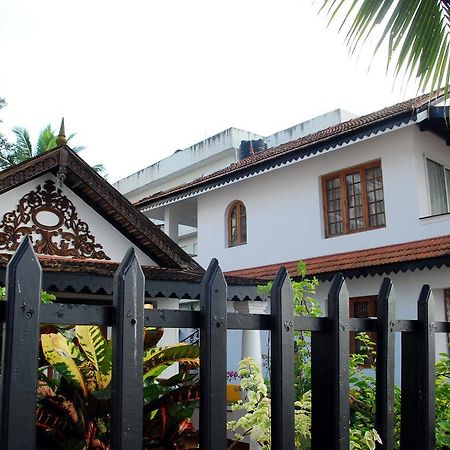 Kovalam Beach Cottage Luaran gambar